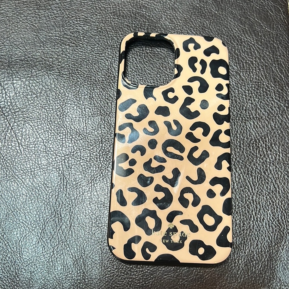 Kate Spade Print IPhone 12/13 Case (never used)